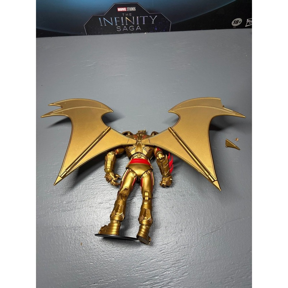 Mcfarlane DC Multiverse - Batman (Gold Hellbat Suit) - Picture 10 of 10